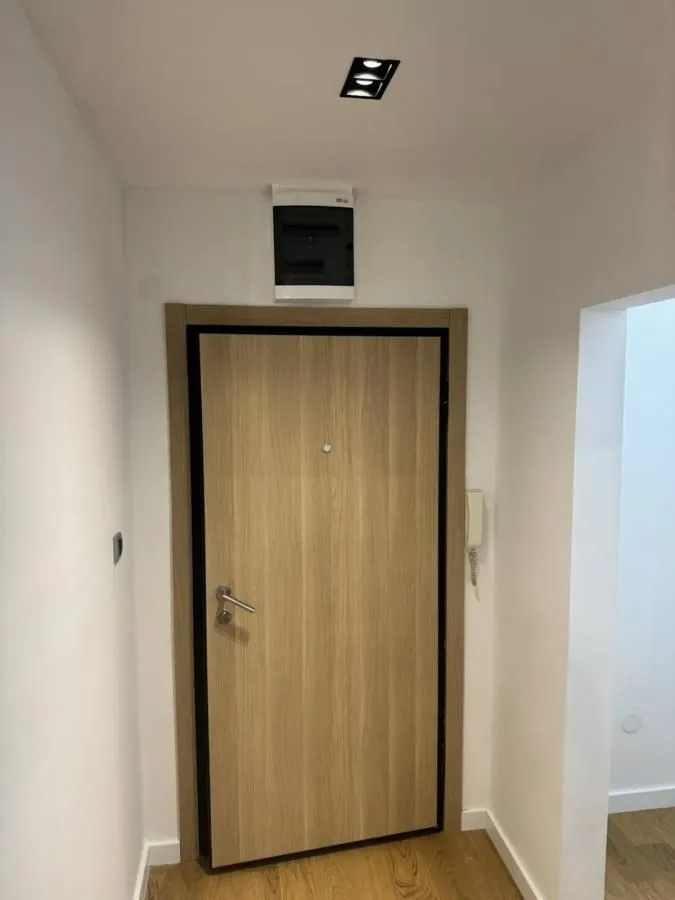 Prodaja, dvosoban stan, 48m², Avijatičarsko naselje, Novi Sad Sve Podlokacije
