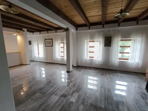 Izdavanje, poslovni prostor, 100m², Donja Gorica, Podgorica - image 9