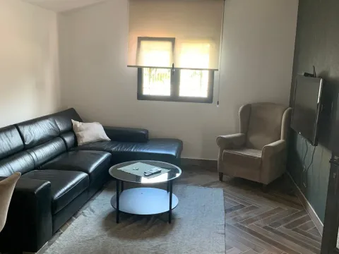 Izdavanje, jednosoban stan, 45m², City Kvart, Podgorica