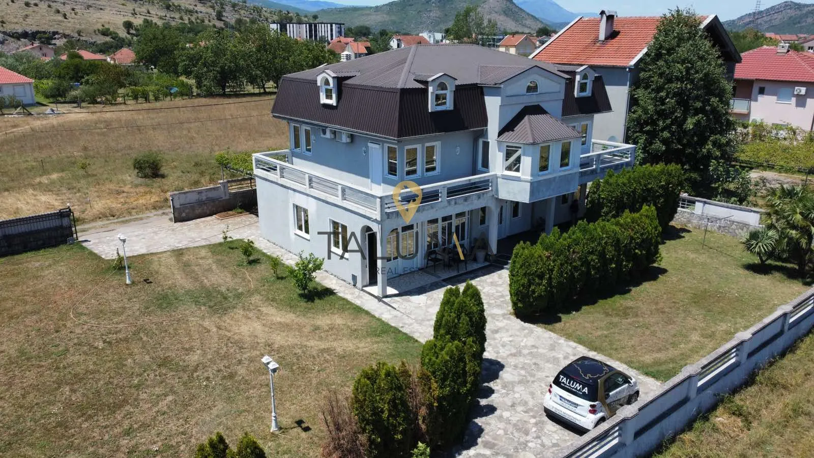 Sale, house, 350m², Dahna, Podgorica
