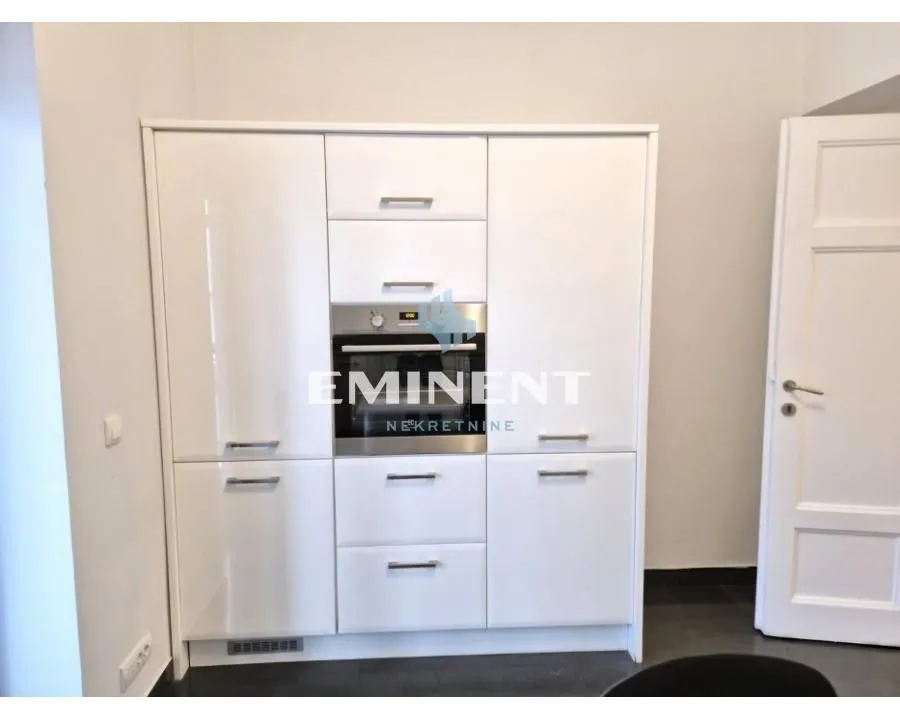 Rent, house, 360m², Autokomanda, Voždovac Sve Podlokacije