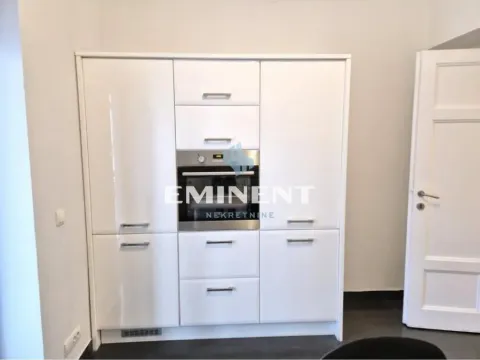 Izdavanje, kuća, 360m², Autokomanda, Voždovac Sve Podlokacije - image 12