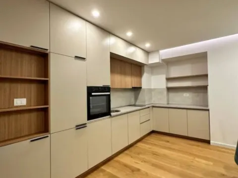 Izdavanje, dvosoban stan, 100m², Rafailovići, Budva - image 2