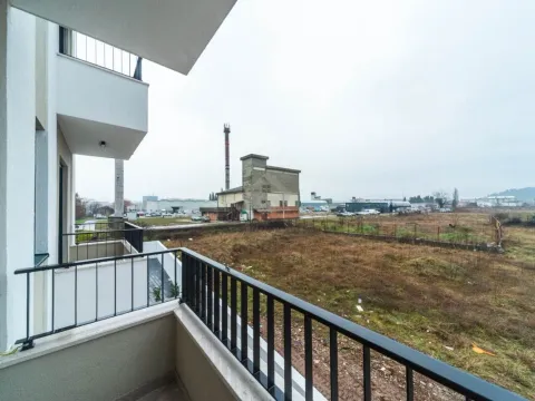 Izdavanje, jednosoban stan, 36m², Zabjelo, Podgorica - image 11
