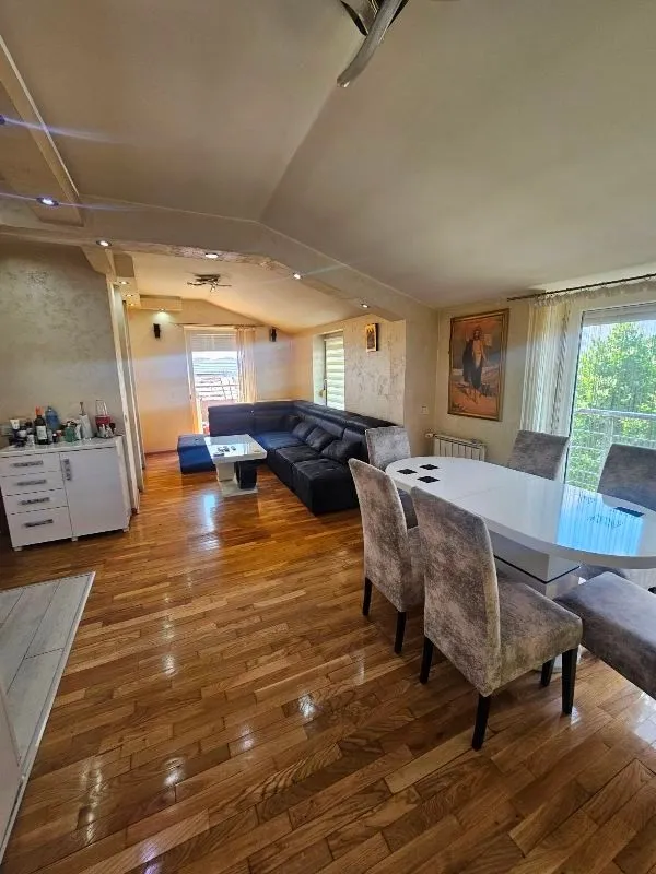 Rent, three bedroom apartment, 70m², Zemun Novi Grad, Zemun Sve Podlokacije