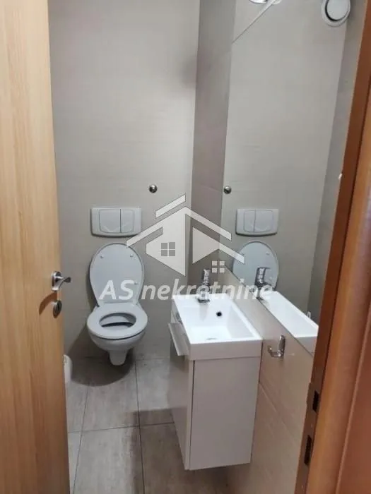 Izdavanje, trosoban stan, 92m², Novi Beograd Blok 29, Novi Beograd Sve Podlokacije