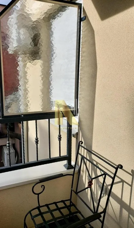 Izdavanje, jednosoban stan, 40m², Salajka, Novi Sad Sve Podlokacije