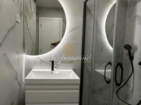 Prodaja, četvorosoban stan, 110m², Centar, Novi Sad - image 23