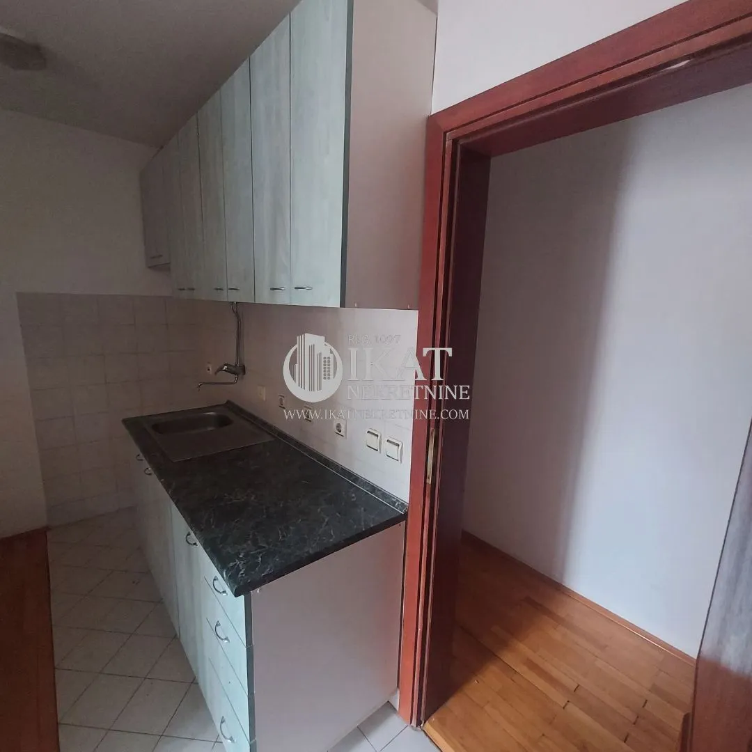 Prodaja, kuća, 596m², Gradska Bolnica, Zvezdara Sve Podlokacije