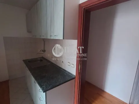 Prodaja, kuća, 596m², Gradska Bolnica, Zvezdara Sve Podlokacije - image 9