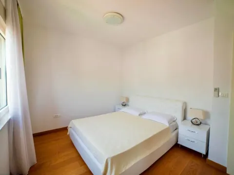 Rent, two bedroom apartment, 148m², Centar, Budva - image 5