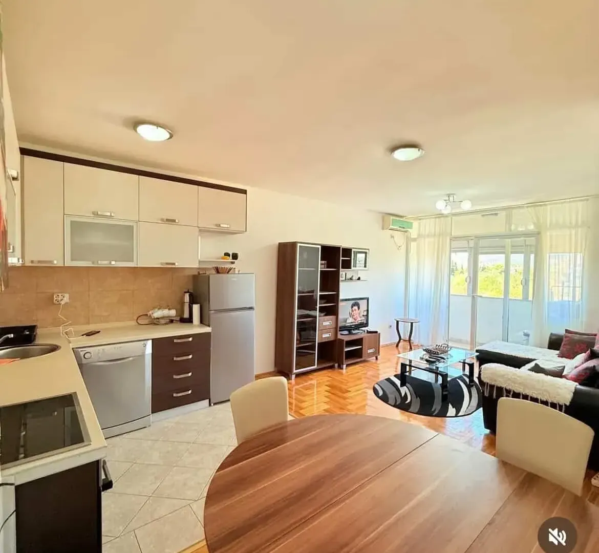 Rent, two bedroom apartment, 60m², City Kvart, Podgorica
