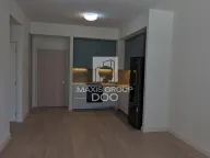 Izdavanje, poslovni prostor, 54m², Savski Venac, Beograd - image 8