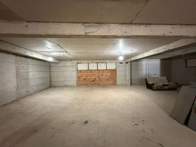 Rent, office space, 240m², Tomba, Bar