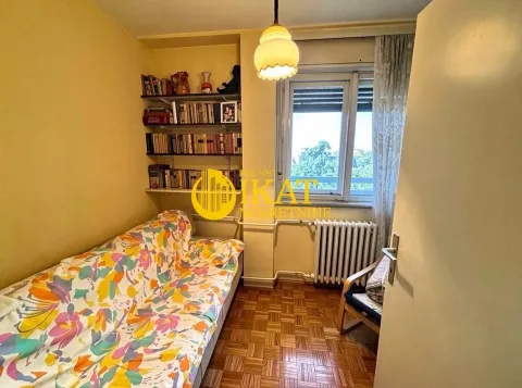 Prodaja, dvosoban stan, 75m², Zemun Kej, Zemun Sve Podlokacije - image 10