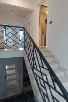 Rent, house, 180m², Gornja Gorica, Podgorica - image 8