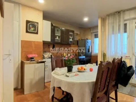 Prodaja, trosoban stan, 76m², Stari Grad, Beograd - image 7