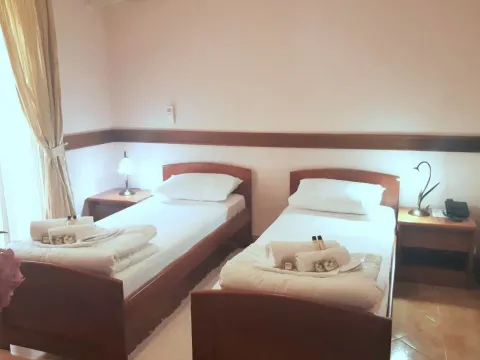 Prodaja, kuća, Podkošljun, Budva - image 12