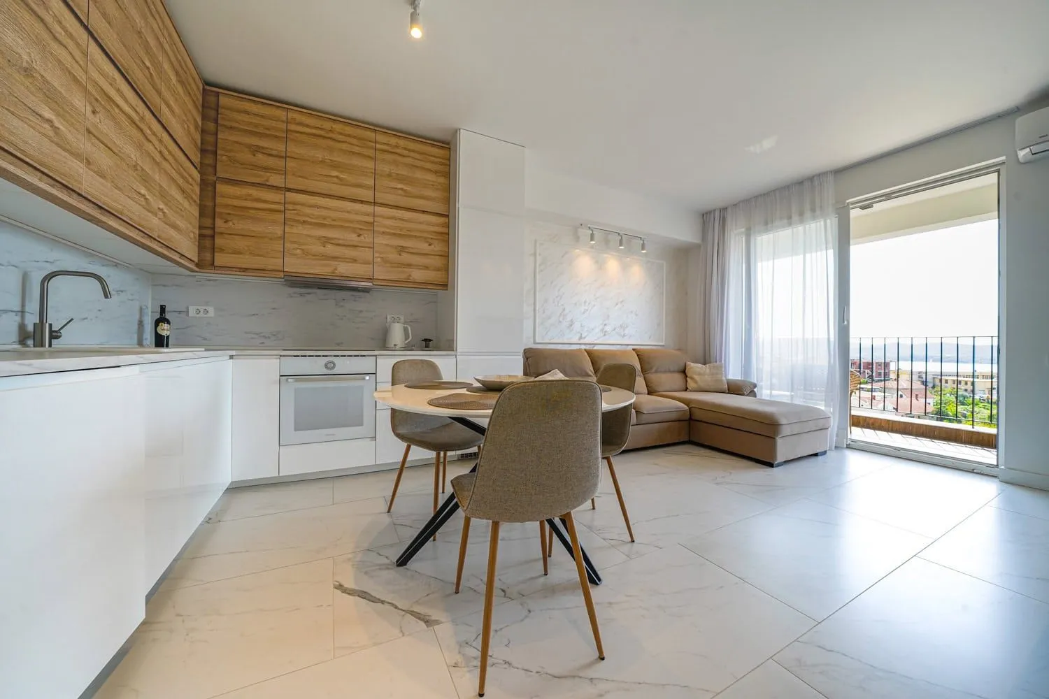 Prodaja, stan, 66m², Tivat, Crna Gora