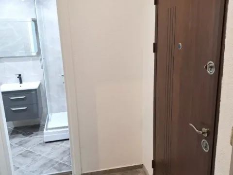 Prodaja, dvosoban stan, 52m², Centar, Tivat - image 5