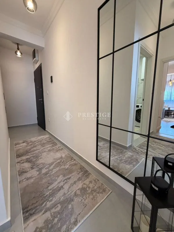 Izdavanje, jednosoban stan, 50m², Stari Aerodrom, Podgorica