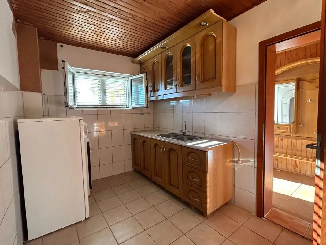 Sale, house, 270m², Sutomore, Bar