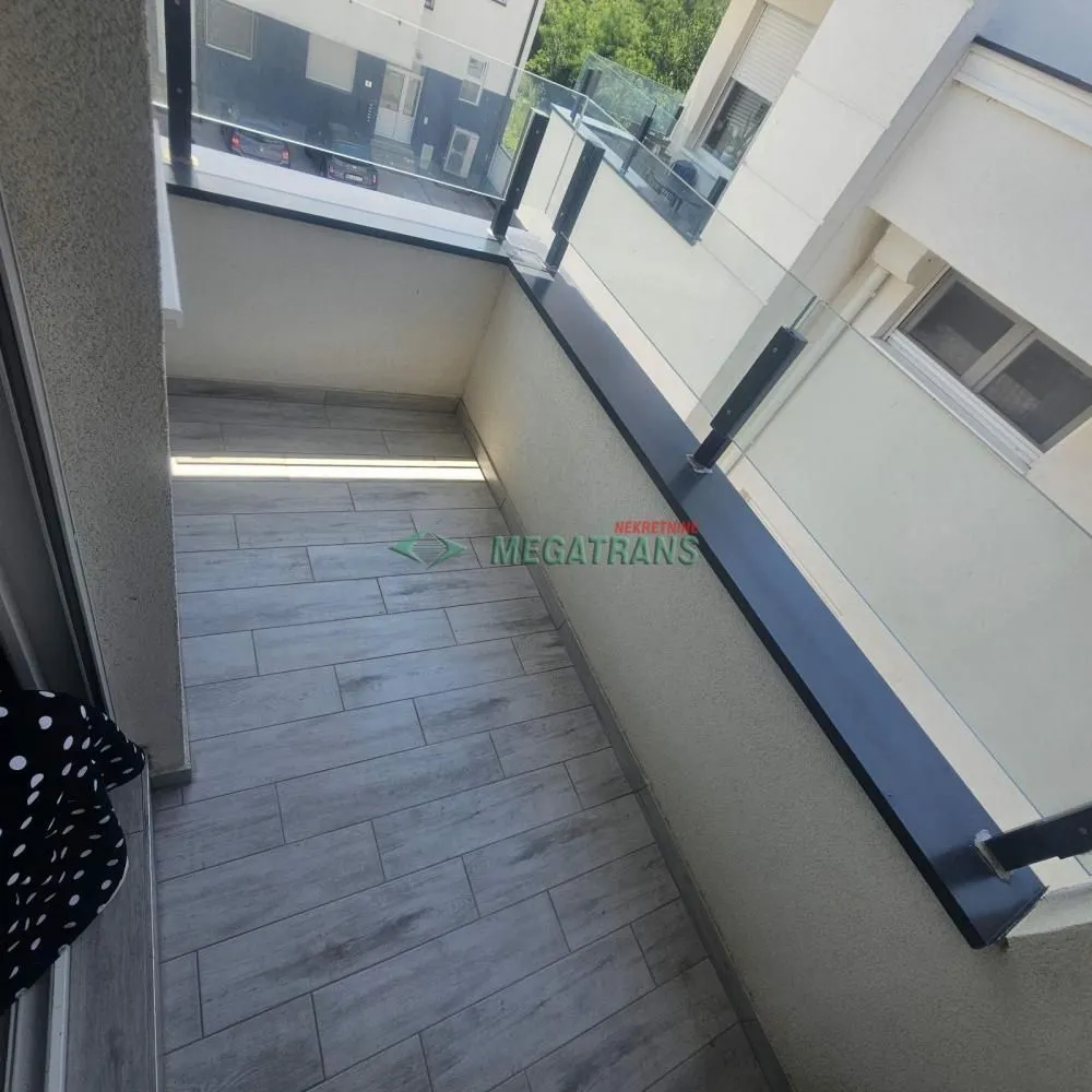 Izdavanje, dvosoban stan, 41m², Adice, Novi Sad Sve Podlokacije