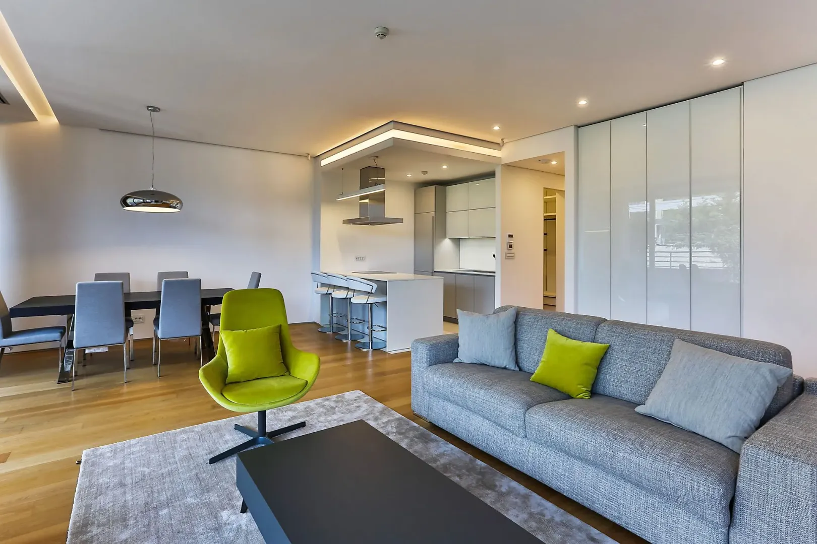 Prodaja, dvosoban stan, 160m², Boreti, Budva