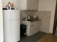 Izdavanje, trosoban stan, 90m², Vezirov Most, Podgorica - image 10