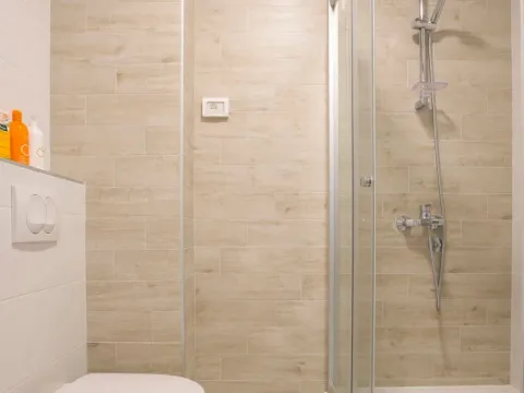 Izdavanje, jednosoban stan, 45m², City Kej, Podgorica - image 3