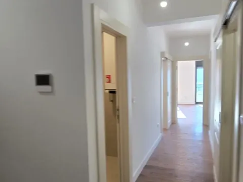 Prodaja, trosoban stan, 113m², Preko Morače, Podgorica - image 4