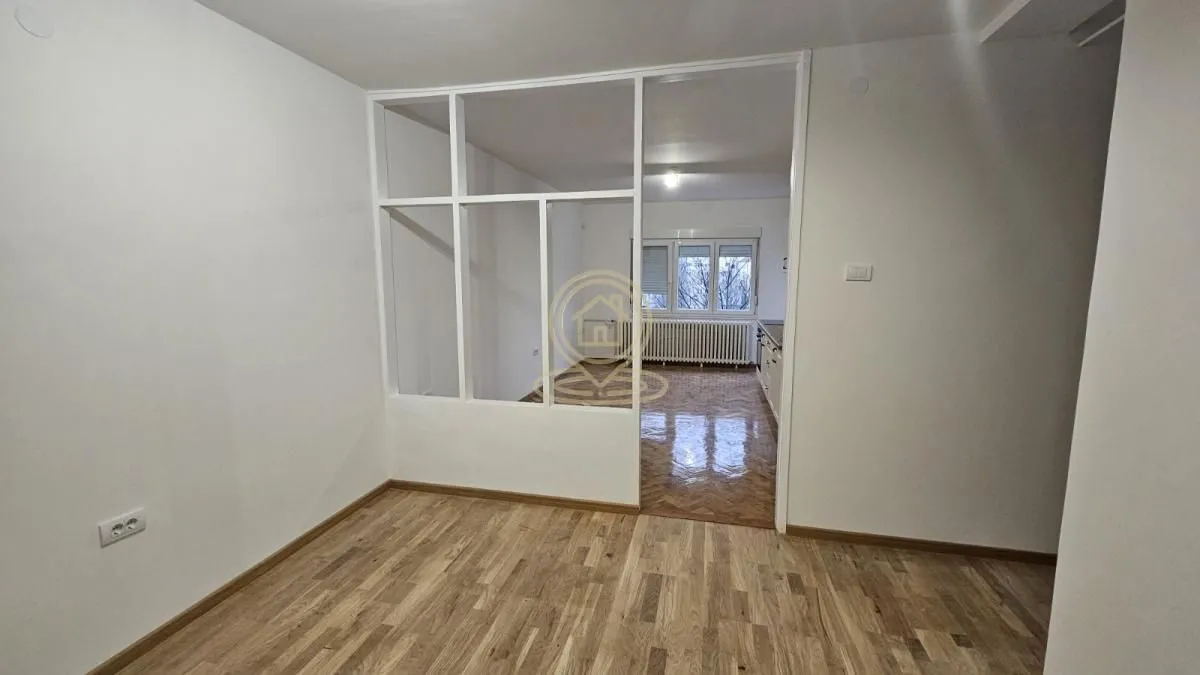 Prodaja, dvosoban stan, 59m², Banatić, Novi Sad Sve Podlokacije