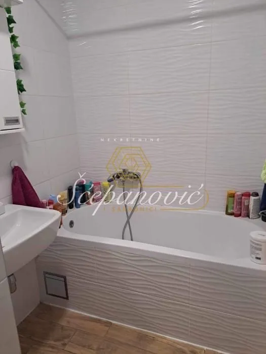 Sale, three bedroom apartment, 83m², Bulevar patrijarha Pavla, Novi Sad Sve Podlokacije