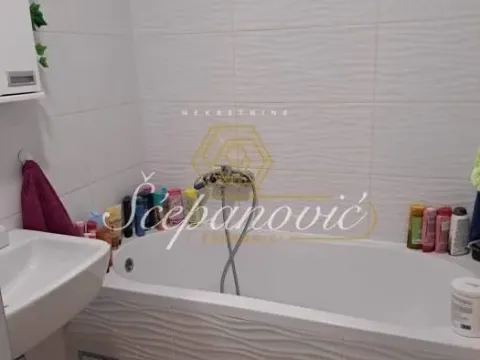 Prodaja, trosoban stan, 83m², Bulevar patrijarha Pavla, Novi Sad Sve Podlokacije - image 4