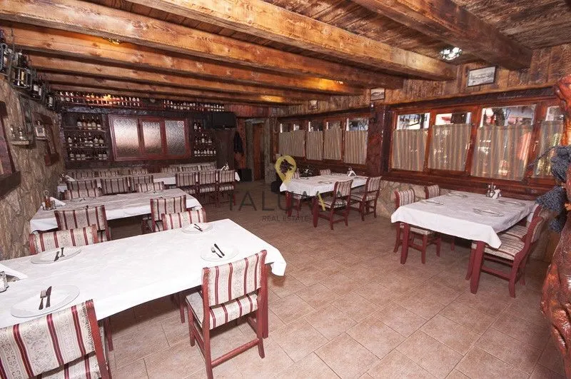 Sale, house, 1150m², Tološi, Podgorica