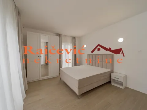 Sale, four bedroom apartment, 145m², Savski Venac, Beograd - image 16