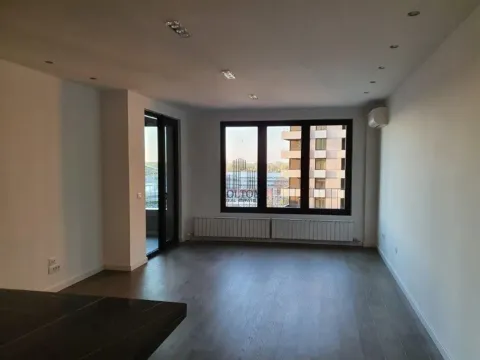 Rent, four bedroom apartment, 125m², Stari Grad, Beograd - image 4