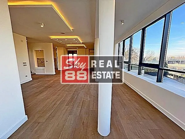 Rent, four bedroom apartment, 177m², Senjak, Beograd