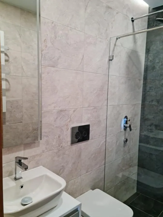 Rent, house, 240m², Sremska Kamenica, Petrovaradin