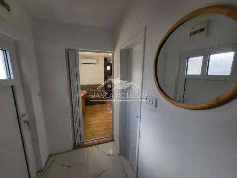 Prodaja, jednosoban stan, 40m², Zemun Kej, Zemun Sve Podlokacije - image 5