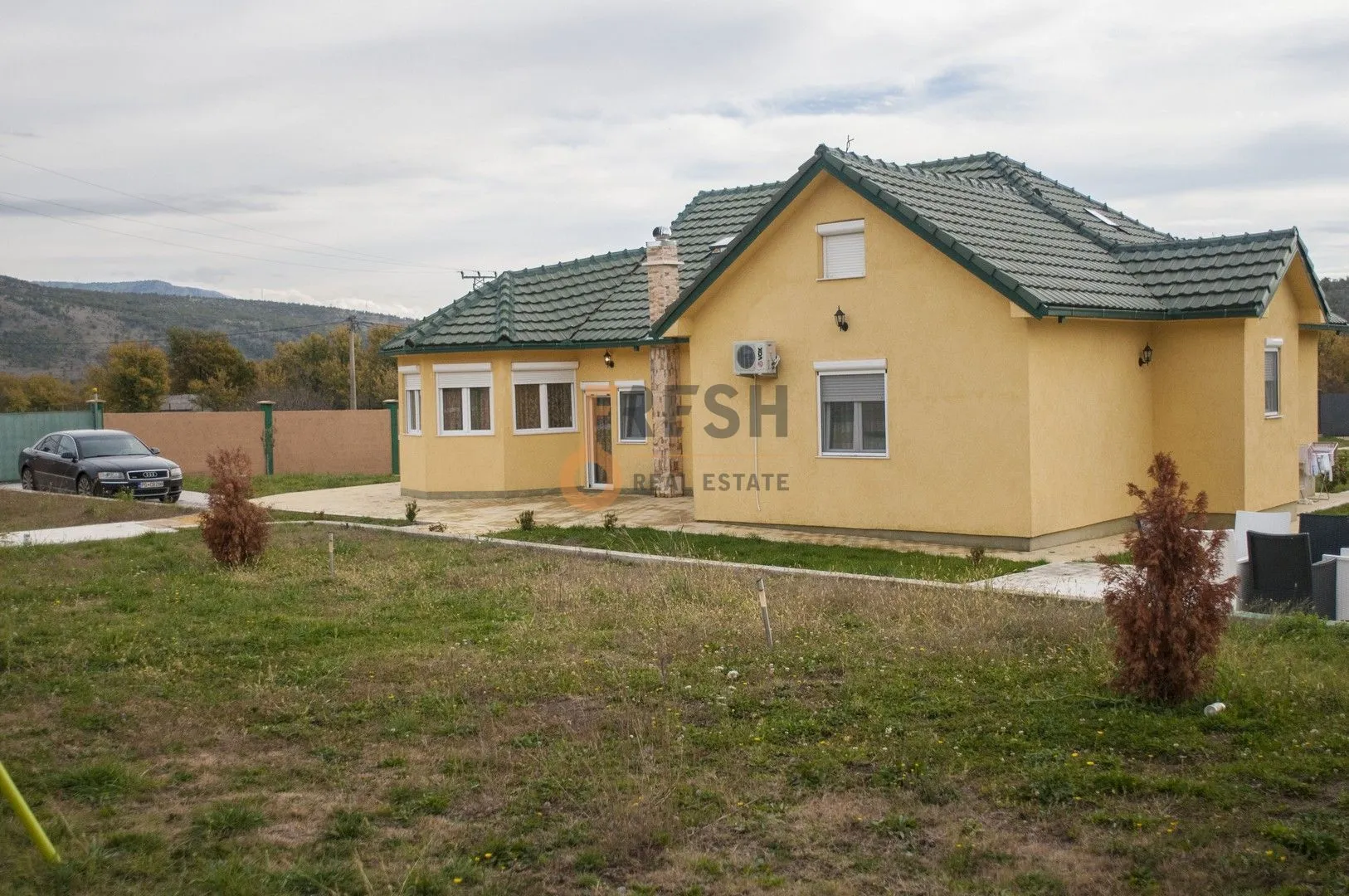 Sale, house, 400m², Ostalo, Podgorica
