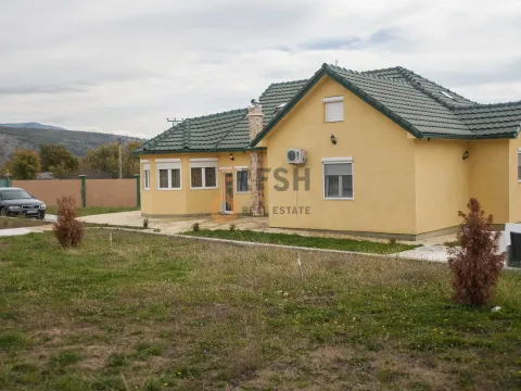 Sale, house, 400m², Ostalo, Podgorica - image 16