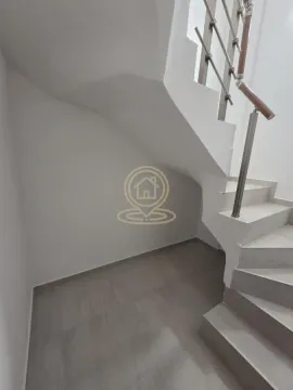 Prodaja, trosoban stan, 68m², Petrovaradin, Novi Sad - image 3