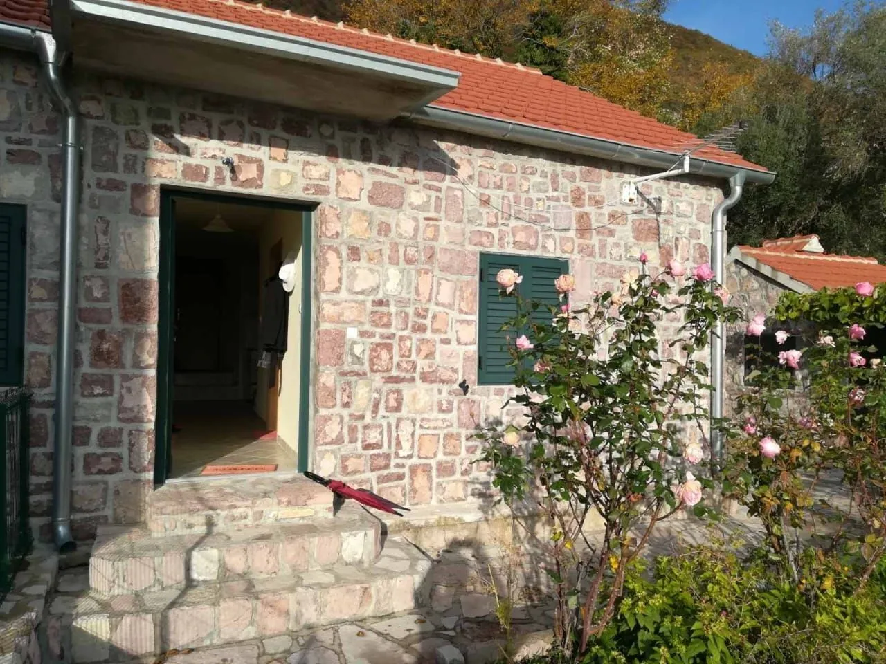 Prodaja, kuća, 95m², Gornja Lastva, Tivat