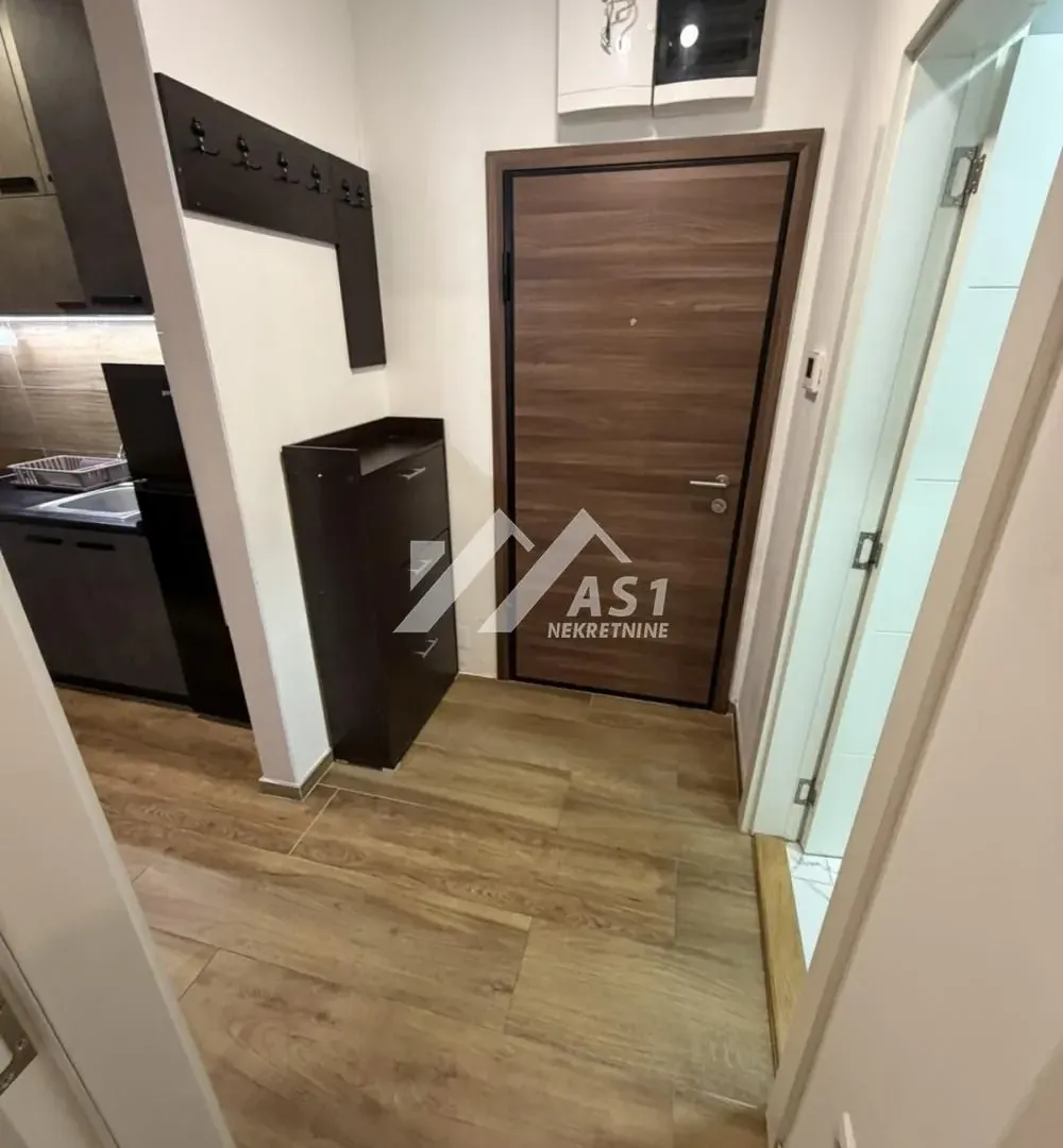Izdavanje, jednosoban stan, 38m², Podbara, Novi Sad Sve Podlokacije