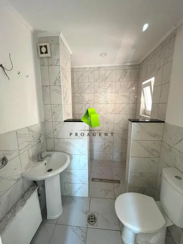 Izdavanje, poslovni prostor, 70m², Medijana, Niš