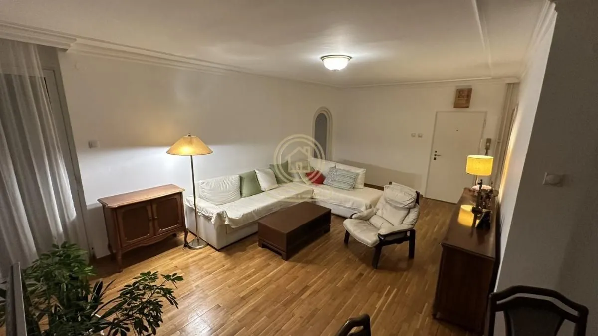 Izdavanje, četvorosoban stan, 100m², Savski Venac, Beograd