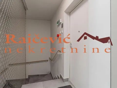 Prodaja, jednosoban stan, 42m², Crveni Krst, Beograd - image 17