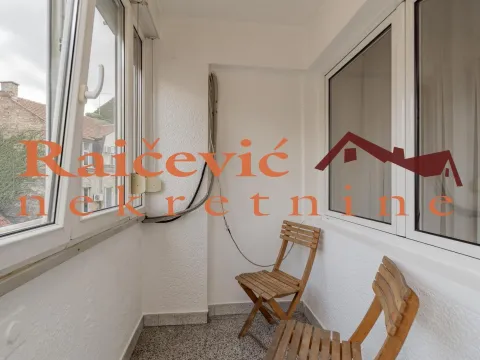 Izdavanje, trosoban stan, 85m², Vračar Hram, Vračar Sve Podlokacije - image 9