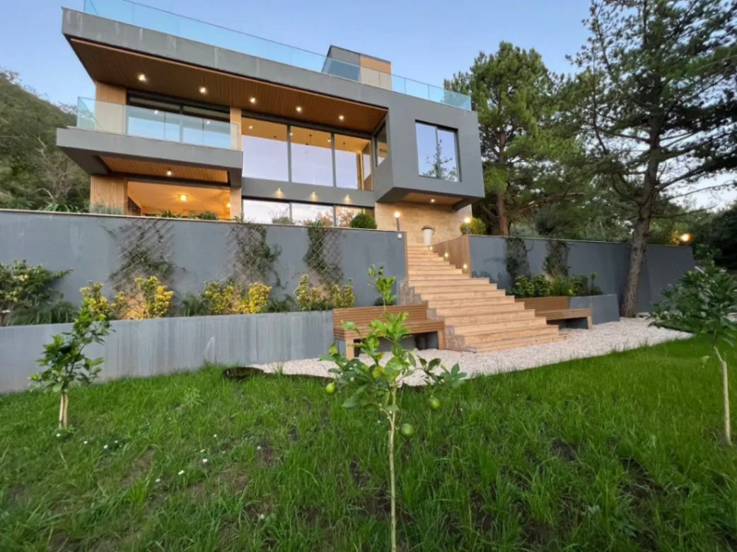 Sale, house, 480m², Kavač, Kotor